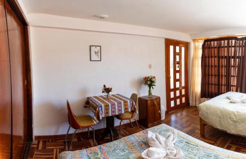 San Blas Casa | Terrace View House in Cusco Big Kitchen, Lounge and Private Yard