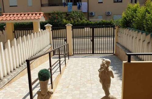 Pizzo Casa | Terraced house located in Marinella 200 meters from the sea