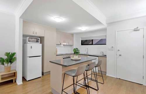 Parramatta Park Apartamento | Terraces on Martyn A Breezy Tropical Pool Retreat