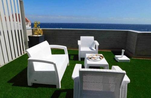Puerto de Guimar Apartamento | Terraza al Mar