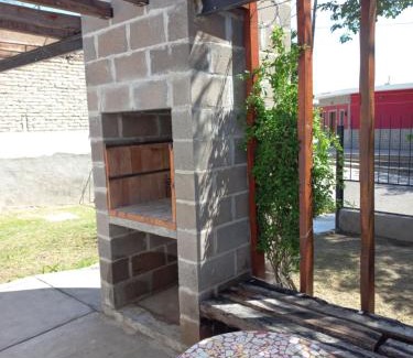 Termas de Río Hondo Casa | terraza con asador privado