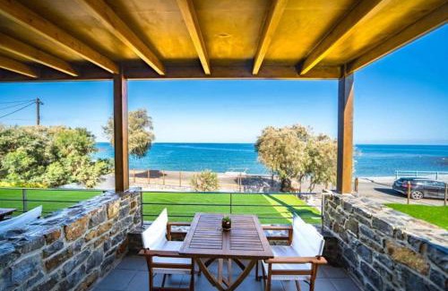 Milatos Beach Apartamento | TerraZeus - Stone House Beachfront 3