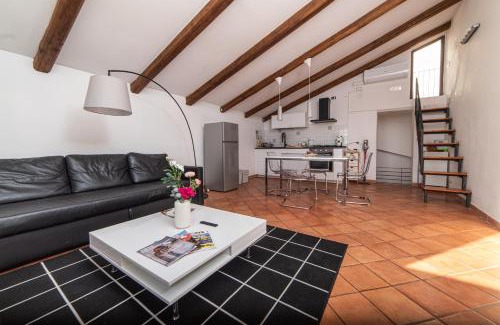 Rione Duomo Apartamento | Terrazzo Privato & Vista sul Mare nel Centro Storico & Wi-Fi - Casa Dorotea