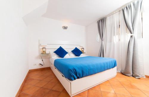 Rione Duomo Apartamento | Terrazzo Privato & Vista sul Mare nel Centro Storico & Wi-Fi - Casa Dorotea