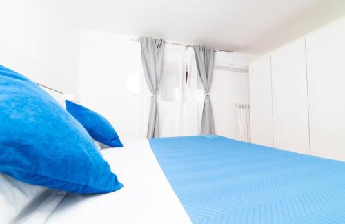Rione Duomo Apartamento | Terrazzo Privato & Vista sul Mare nel Centro Storico & Wi-Fi - Casa Dorotea