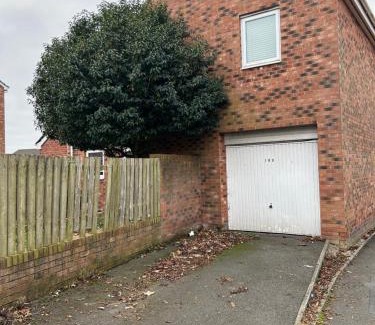 Newton-le-Willows Casa | Terri's House