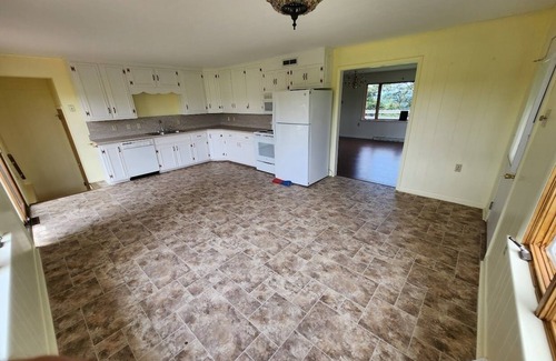 Huntingdon Casa | Terrific 3-bedroom house with AC in Huntingdon with short drive to State College