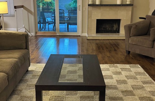 Walnut Casa | Terrific 4-bedroom house with AC in Walnut