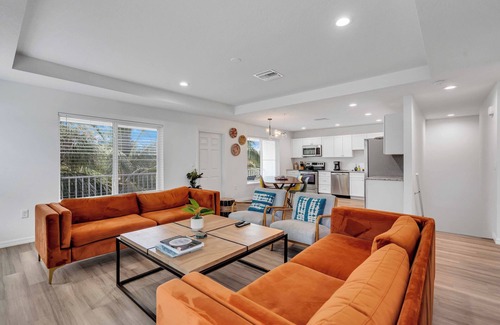 Whitney Beach Casa | Terrific 6-bedroom house with AC in Bradenton