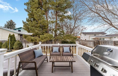 Orem Casa | Terrific 6 Bedrooms & 3 Baths. Waffles & Pets too!