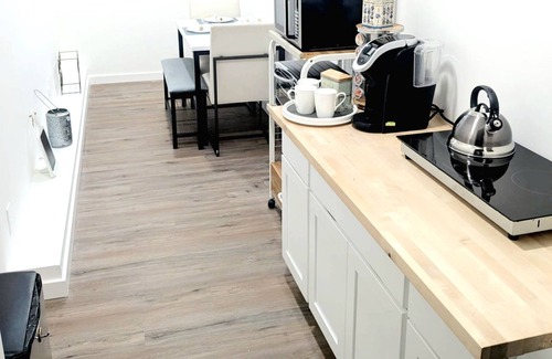 Catasauqua Apartamento | Terrific corporate apartment with central air and jacuzzi in the Lehigh Valley