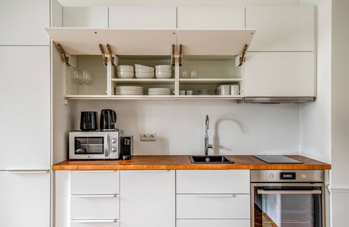 Hietzing Apartamento | Terrific Hietzing 1BR, close to Train Station & Tram, by Blueground