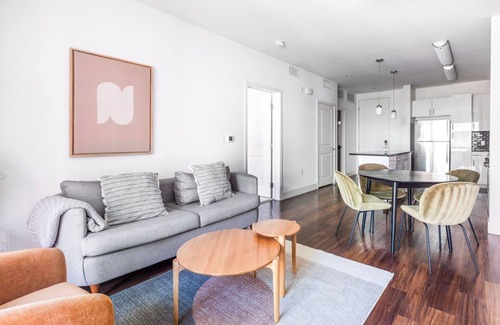 Renaissance Apartamento | Terrific San Jose 1BR w/ Gym, Pool & Spa, nr Restaurants