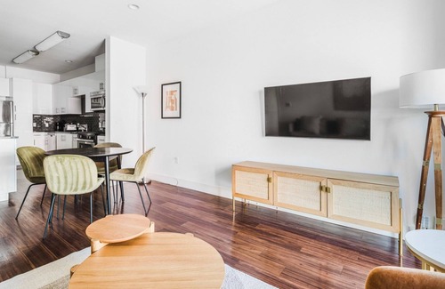 Renaissance Apartamento | Terrific San Jose 1BR w/ Gym, Pool & Spa, nr Restaurants