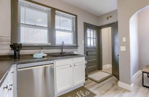 Council Bluffs Casa | Terrific Two Story Townhome!