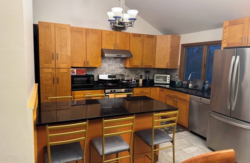 Brook Farm Casa | Terrific vacation house only 4.5 miles away from downtown Boston
