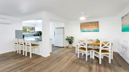 Terrigal Casa | Terrigal Bay #13 Pool, Wifi, Short Walk To Beach Accom Holidays