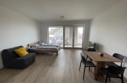 Prague 9 Apartamento | Tesla