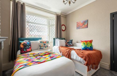 Hull Casa | Testimony 3 Bedrm 2 bathroom Cozy Cushy Calm Home