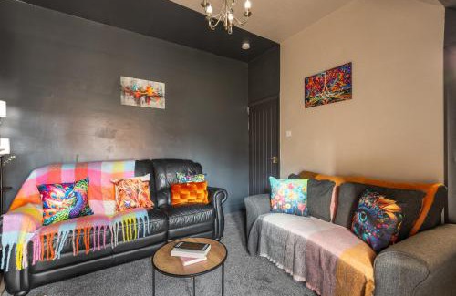 Hull Casa | Testimony 3 Bedrm 2 bathroom Cozy Cushy Calm Home
