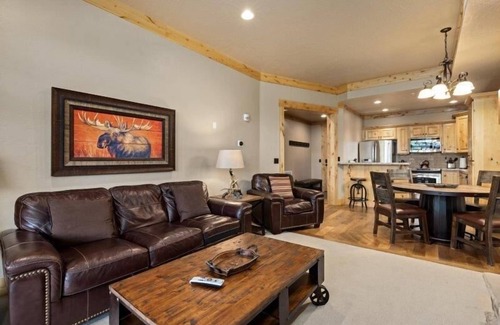 Victor Condominio | Teton Retreat Condo at Palisades includes Bronze Buffalo Ranch private amenities