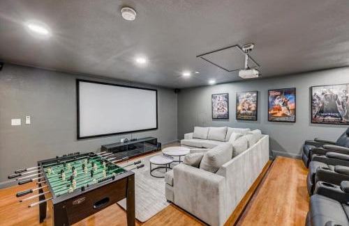 Rowlett Casa | Texan 5 3 Oasis - Hot tub Pool Cinema Room