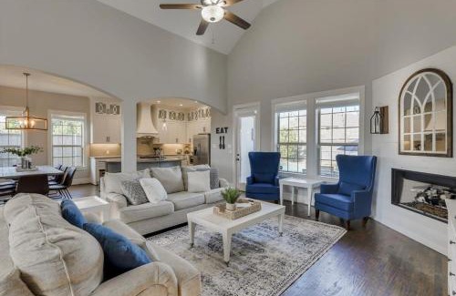 Rowlett Casa | Texan Sunny Oasis 5 BED Private Pool Hot tub