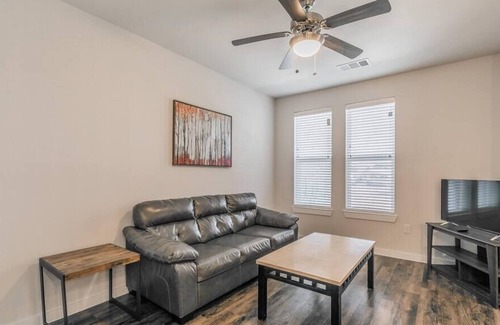 Elmo Apartamento | Texas Corporate Housing Professional Apartment
