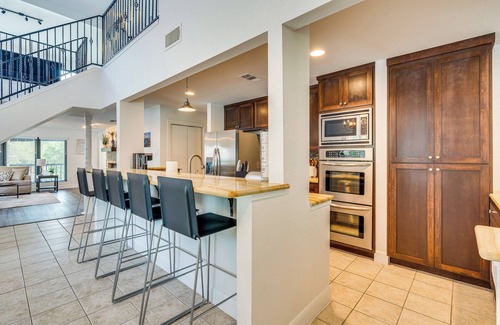 Marshall Ford Vista Casa | Texas Family-Friendly Escape w/ Pool: Near Lake!