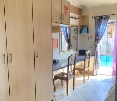 Phalaborwa Casa | Texas Phalaborwa guesthouse