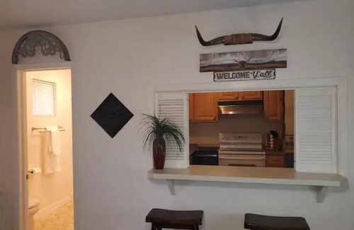 Channelview Casa | Texas Retreat Near I-10