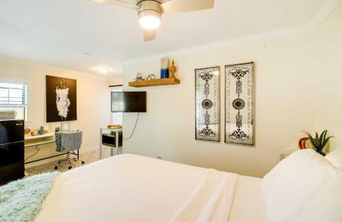 Riverside Terrace Apartamento | Texas Studio with Pool Access, 1 Mi to TDECU Stadium