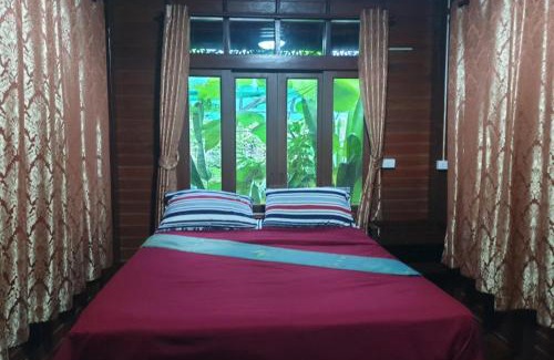 Kata Casa | Thai authentic wooden house at Kata
