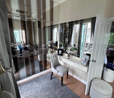 Dok Mai Apartamento | Thai Family Home