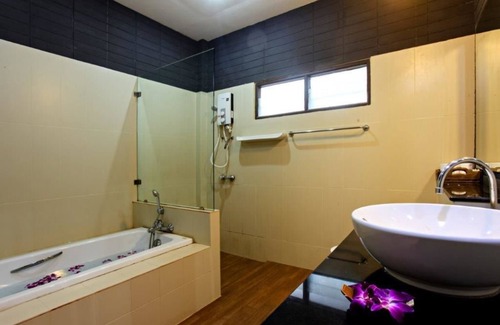 Ban Thalane Hotel | Thalane Beach Resort and Villas