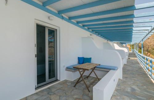 Milos Apartamento | Thalassopetra in Agia Kyriaki