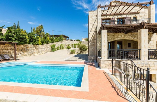 Lefkogeia Villa | Villa Thalia! Piscina privada, increíbles vistas al mar, a poca distancia de las tiendas.