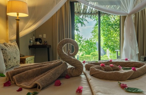 Maun Cabina | Thamalakane River Lodge