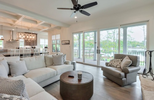 Lake Oconee Casa | Fun In The Sun Awaits You & Your Family! Experience Lake Oconee Waterfront