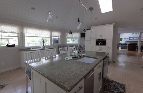East Quogue Casa | Thanksgiving is around the corner , better book now!!!