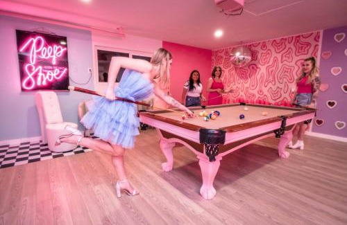 Yucca Valley Casa | That Pink Disco House By The Cohost Company