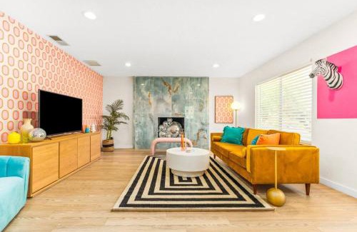 Yucca Valley Casa | That Pink Disco House By The Cohost Company