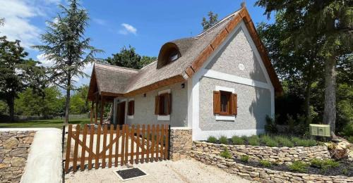 Dorgicse Casa | Thatched cottage