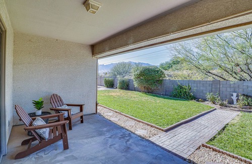 Thatcher Casa | Thatcher Home w/ Fenced Backyard: 3 Mi to Downtown