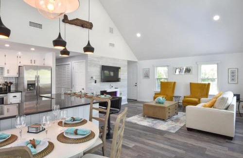 South Yarmouth Casa | Thatcher Seaview & Parkers River Beaches
