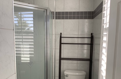 Flagler Beach Cabaña | The 1/2 Nest, downtown cottage, 1 block to the beach & restaurants. dog friendly