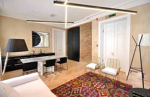 mtatsminda Hotel | The 10