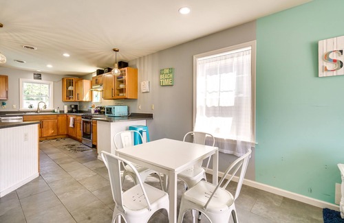 Lake Como Casa | ¡NUEVO! Hogar náutico con patio <1Mi a la playa de Belmar