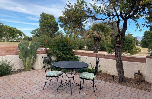 Country Club Estates Casa | The 18th Hole at Green Valley