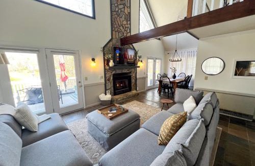 West Jefferson Chalet De Esquí | The 19Th Hole - New Rental 2025
